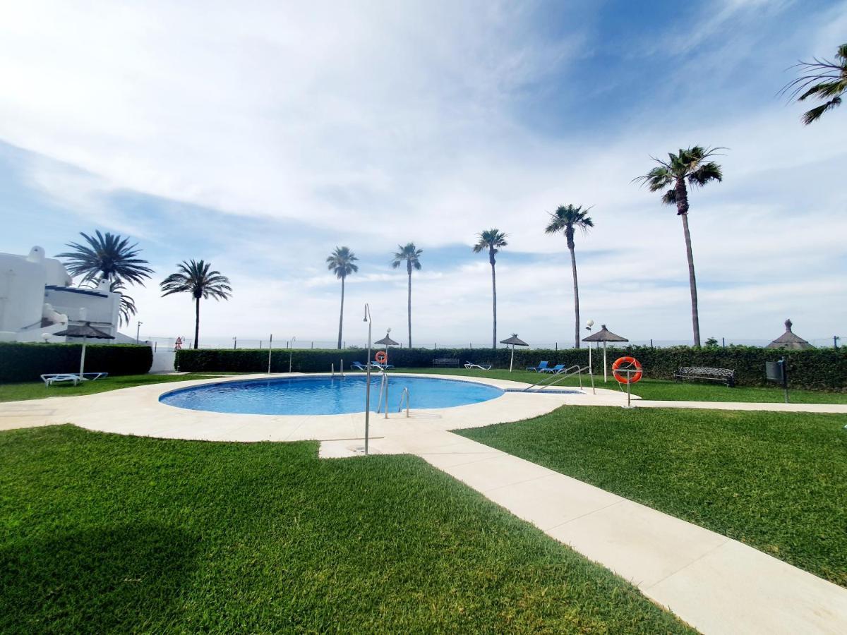 Luna Beach Seafront Marbella Exterior photo